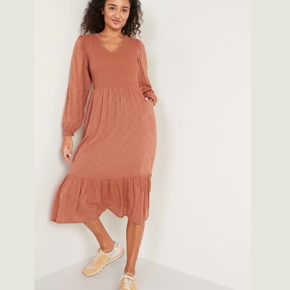 Old Navy Dresses & Skirts - OLD NAVY Cotton Blend Midi Tiered Dress Long Balloon Sleeves Smocked Top Sz L